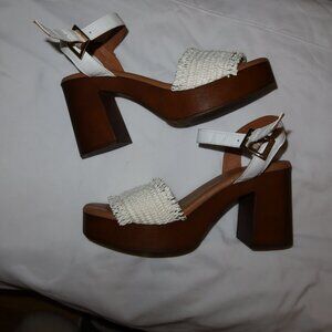 Cordani Wedges White [Size 9]